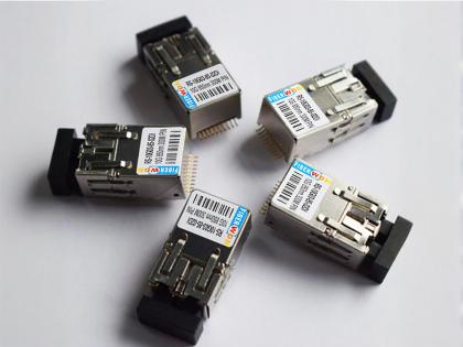 10G 850nm 300m 雙纖 10PIN 表貼 全國產(chǎn)化 工業(yè)級 小型化光模塊